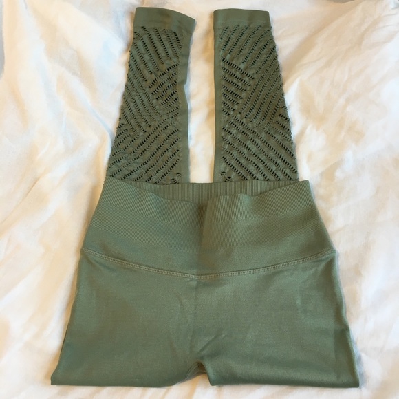 NWOT Victoria's Secret Victoria Sport Green Leggings with Laser Cutouts, S - Picture 3 of 7